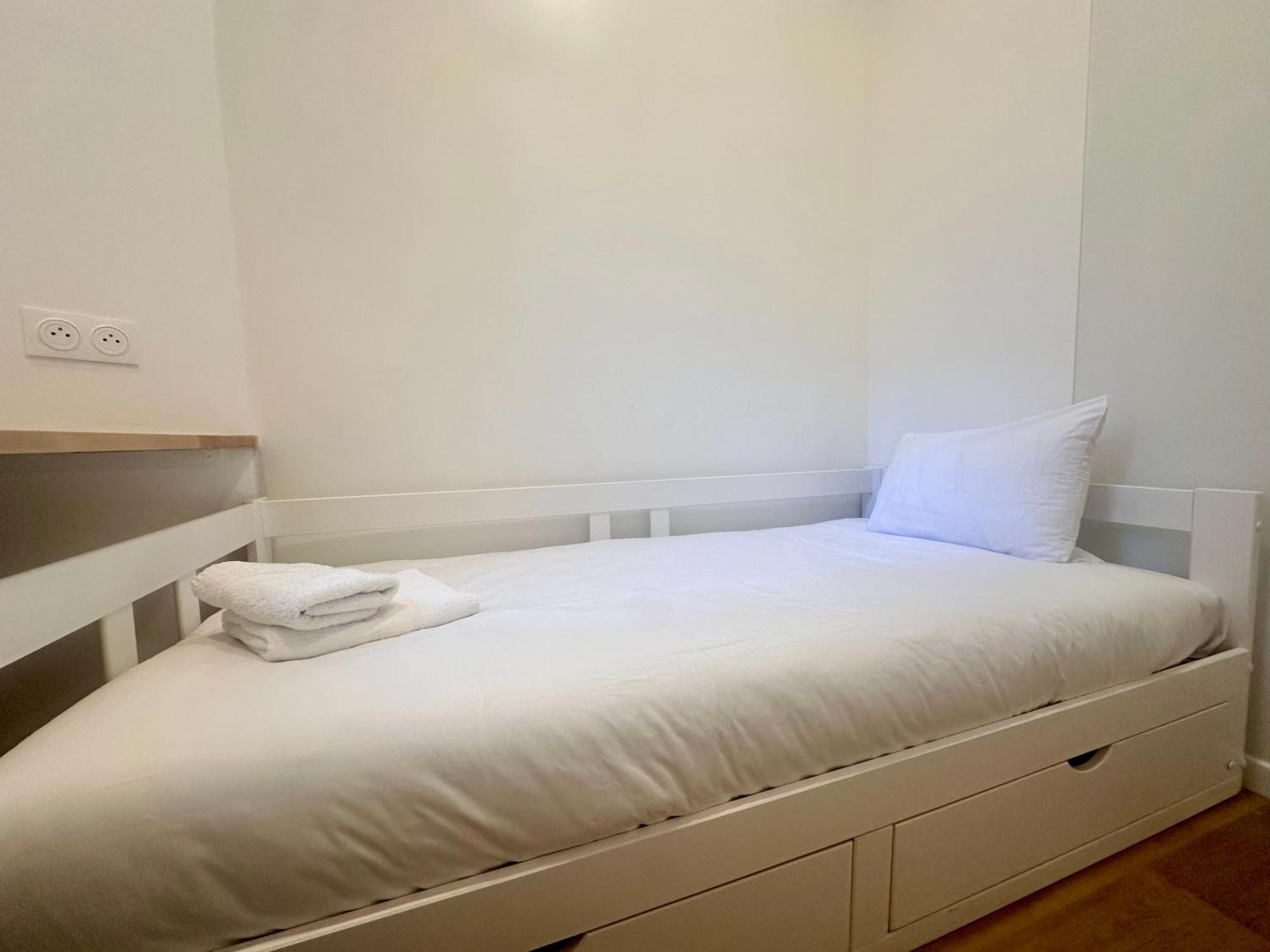 Asnières Apartment Metro-Paris מראה חיצוני תמונה
